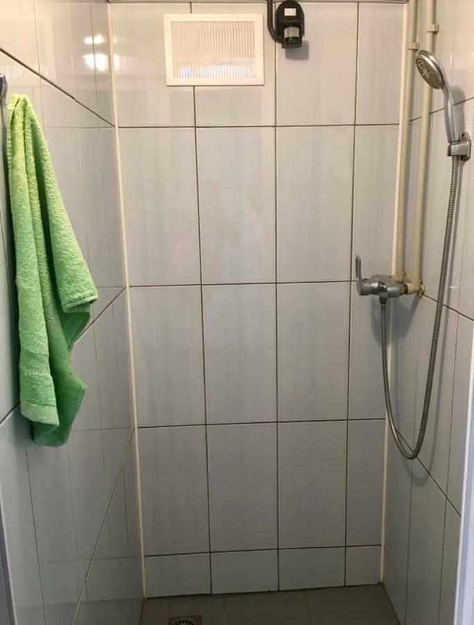 Lastochka Hotel Zaliznyy Port Bagian luar foto